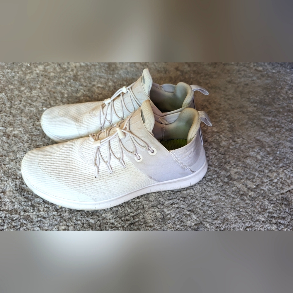 Adidas  men's size 9.5